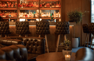 04 oakbar glaernischhof